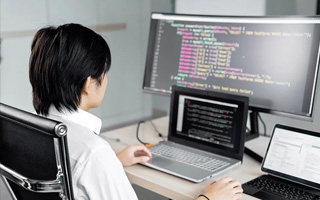 海丰 ,php声明和调用变量的符号是什么？